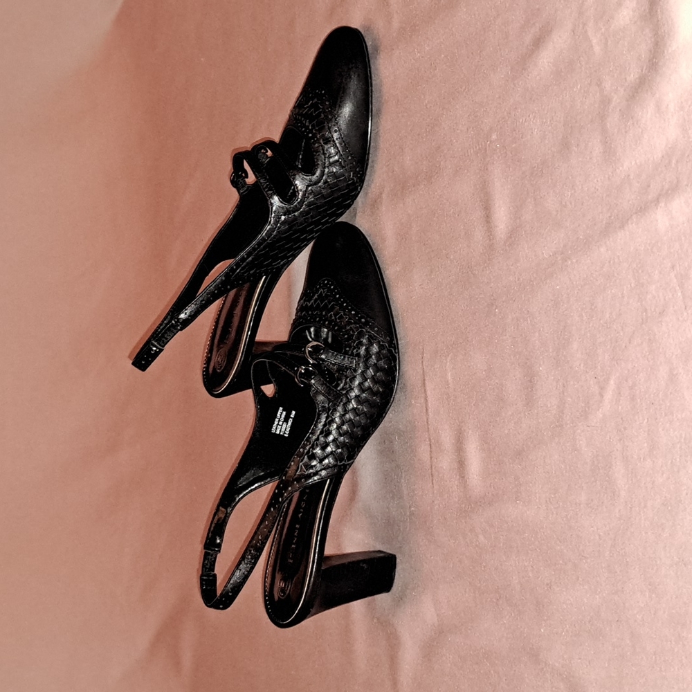 Etienne Aigner heels, 8 1/2, black